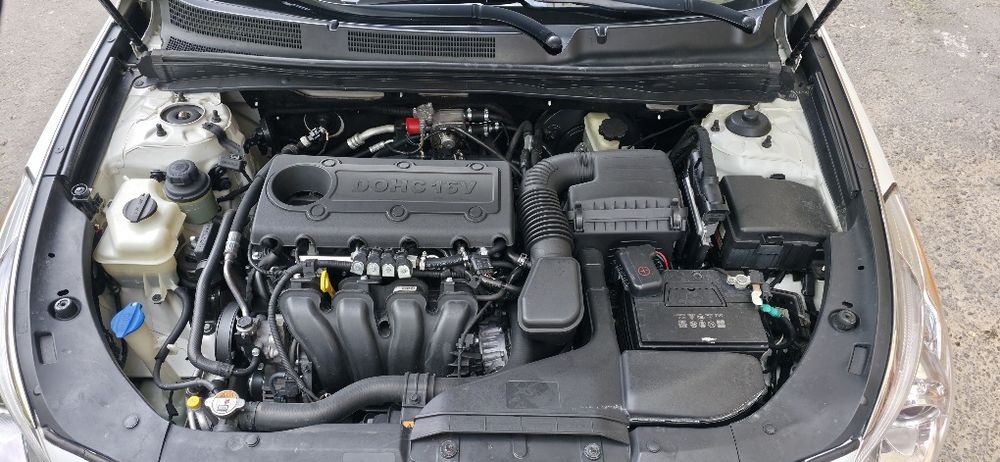 Hyundai Grandeur 2.4 белый, без ДТП, люк, кожа, ГБО