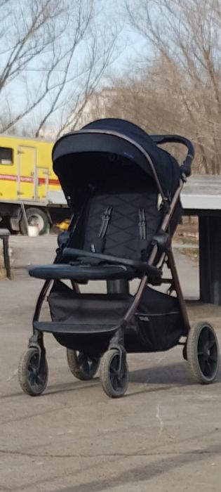 Продам детскую коляску