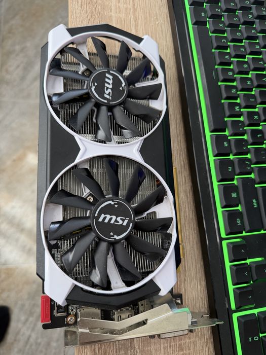 Placa video radeon gaming 2Gb r7 370 gddr5 gta5 fifa robolox etx
