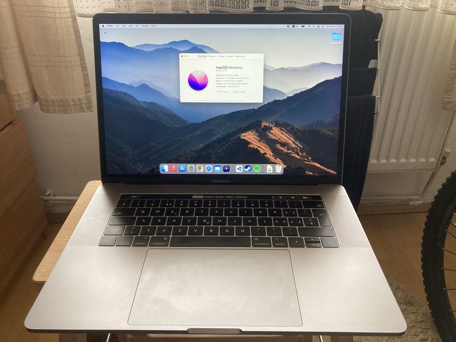 MacBook Pro, 15 inch
