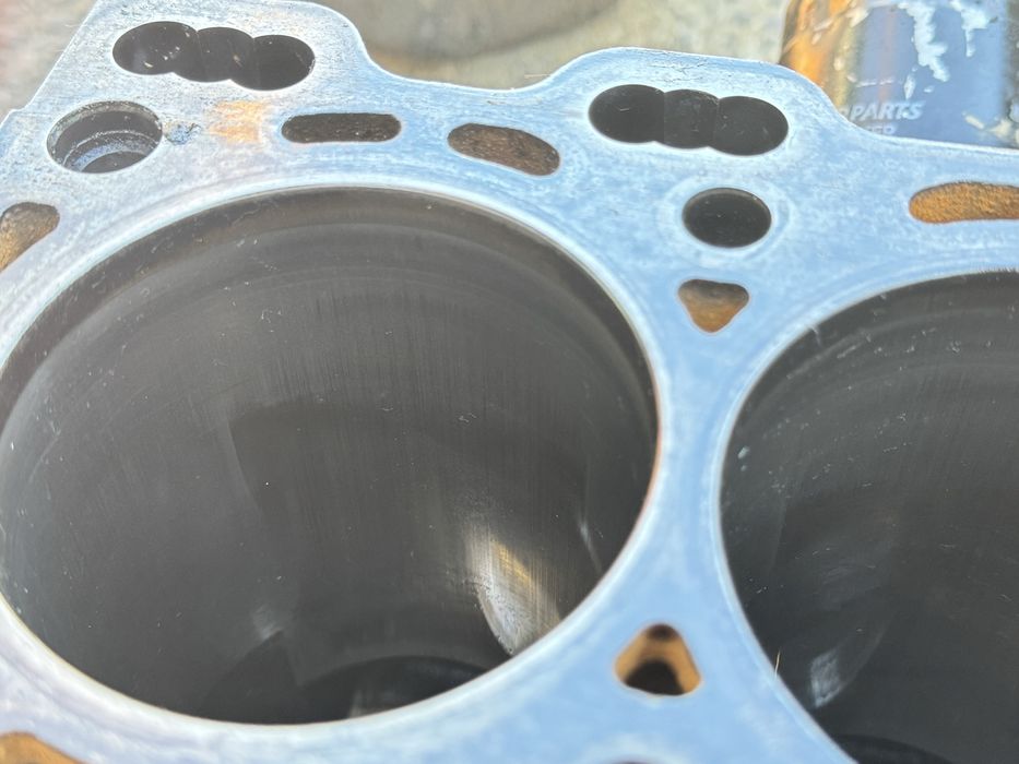 Блок Mazda Кронус 2 л