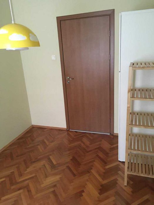 Дава се под наем Тристаен апартамент в София, Лозенец - 82 кв.м за 598.23 € - Снимка #3