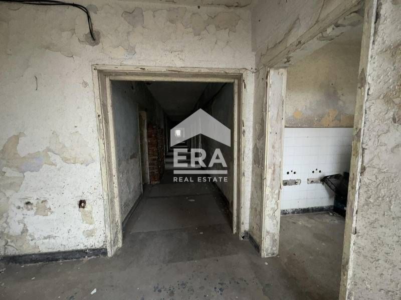 Продава се Промишлена сграда в с. Сталево, Област Хасково - 3000 кв.м за 117 €/кв.м - Снимка #5