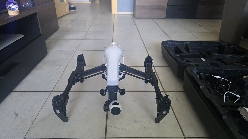 Продавам DJI Inspire 1