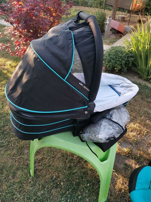 Carucior 3 in 1. Articolele sunt in stare buna