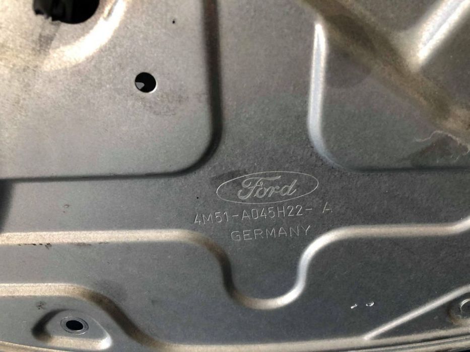 macara manuala dreapta spate ford focus 2