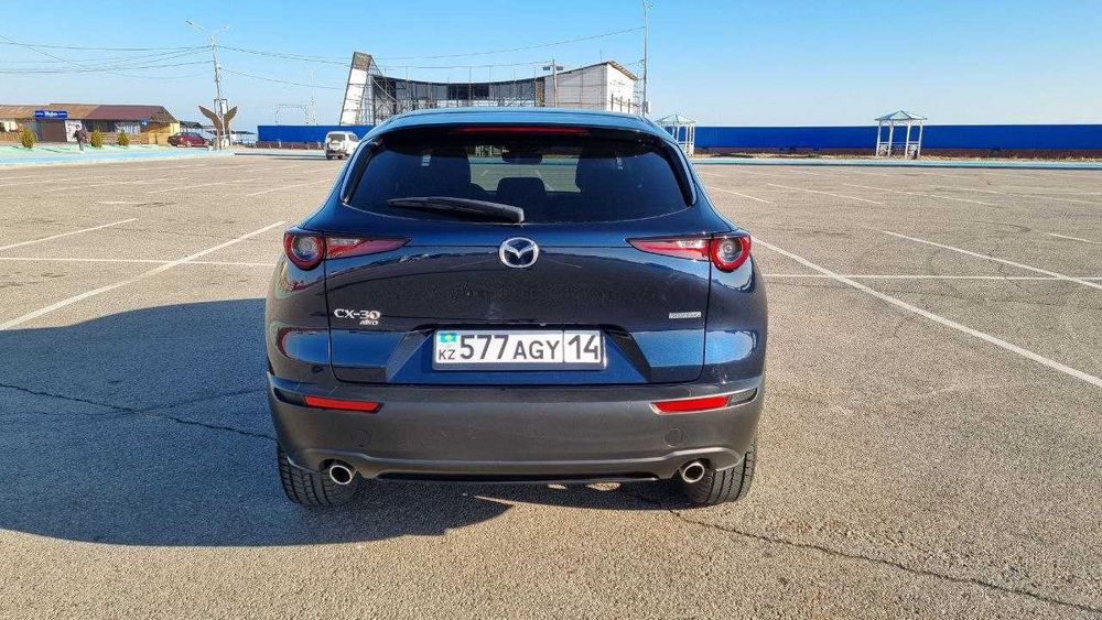 Mazda CX-30 кроссовер
