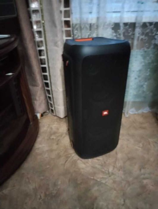 Колонка jbl 300 сотилади