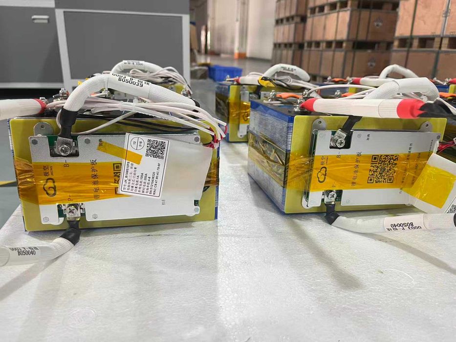 Baterie Premium LiFePO4 100Ah 12V,Celule EVE LF 100ah