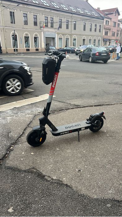 Vand trotineta ducati pro evo 2 rar