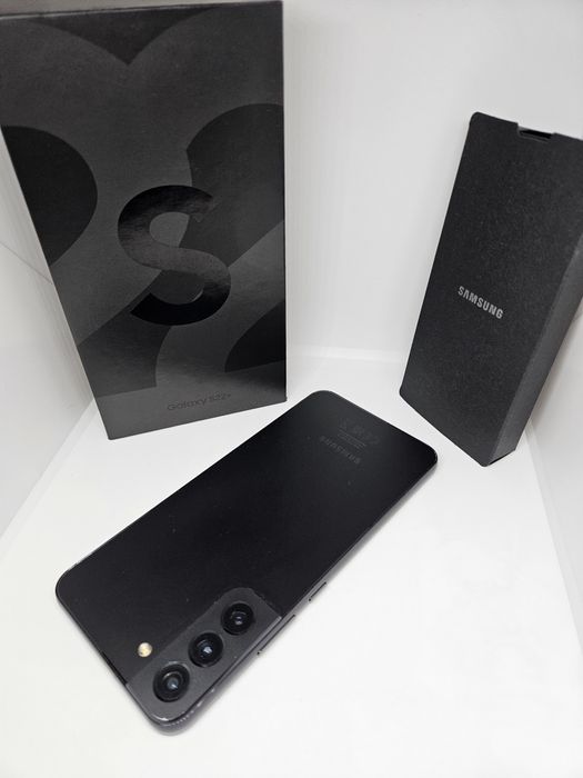 Samsung Galaxy S22+ (Plus) 128Gb/8Ram Black
