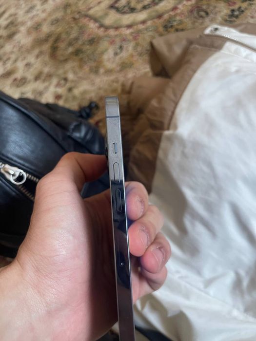 Продаю 13 про 128 гб