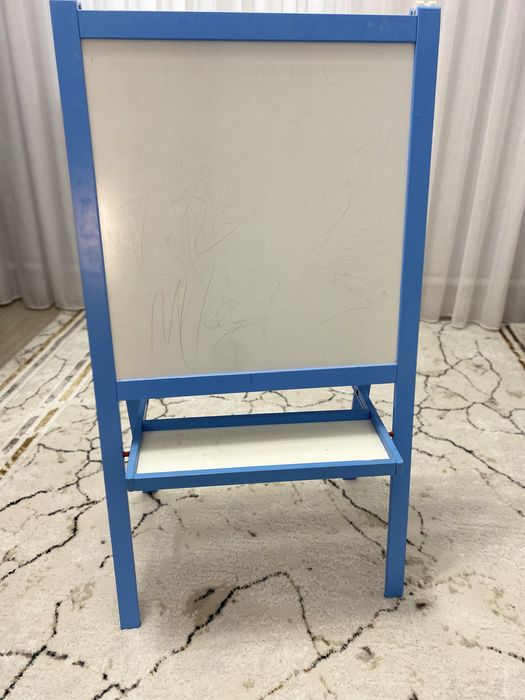 Доска сатылады маркер жане бормен жазуга болады