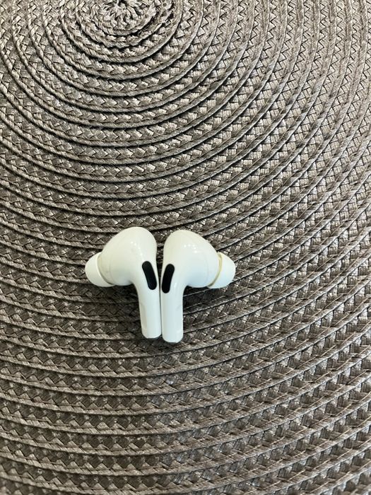 Airpods pro (без кейса)
