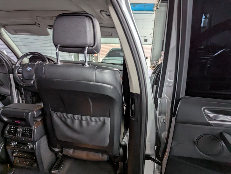 Передние сиденья BMW X5 E70 рестайлинг