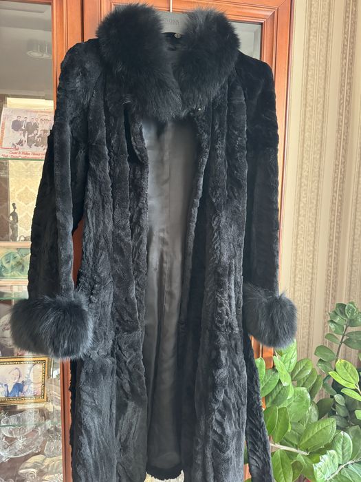 Продам красивую шубу
