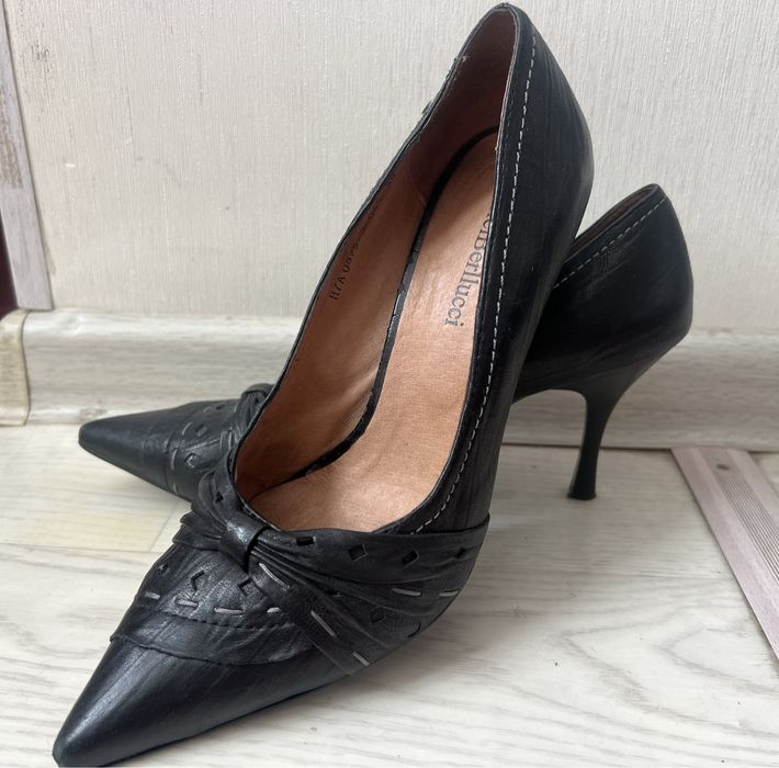 Продаю туфли по дешевой цене