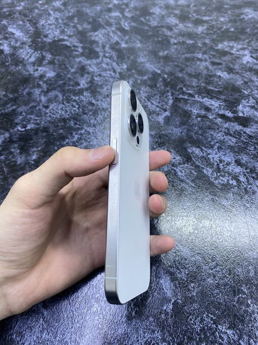Apple Iphone 15 Pro 256 белый