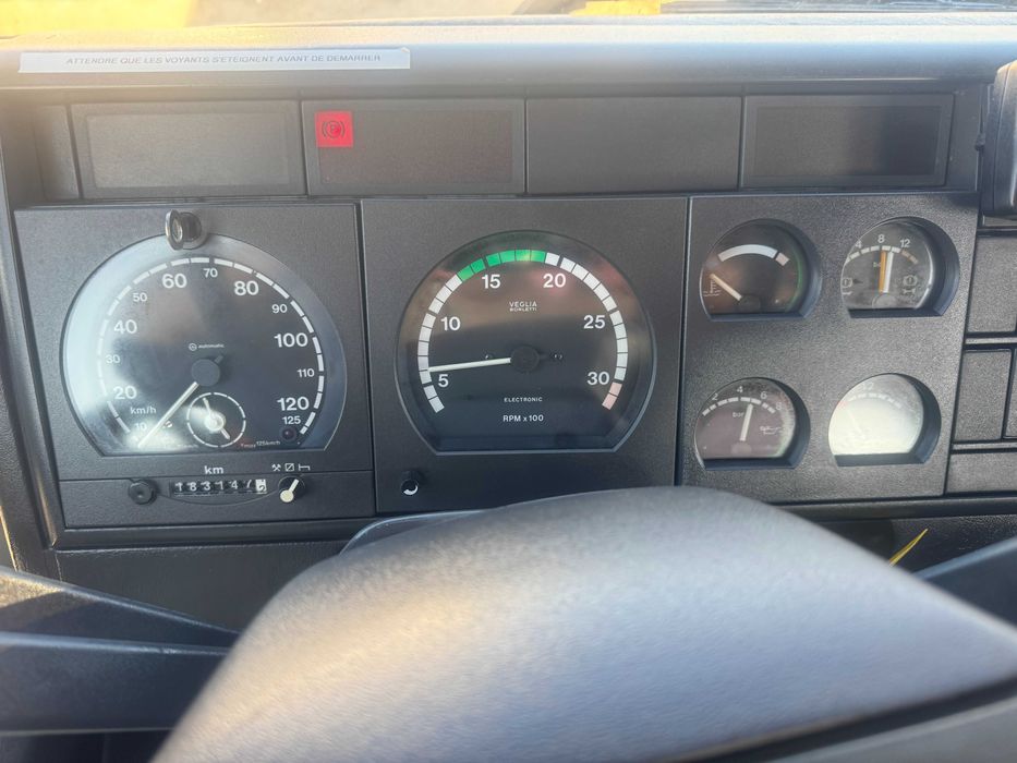 Basculanta 4x4 Iveco Eurotrakker