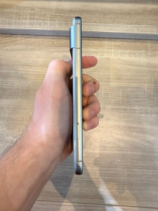 Продается Pixel 8 торг есть