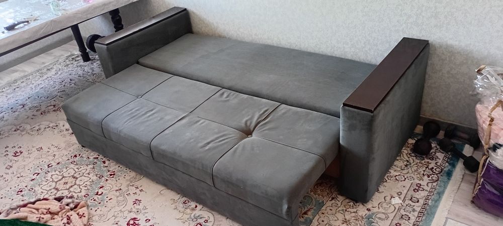 Продам диван в отличном состоянии