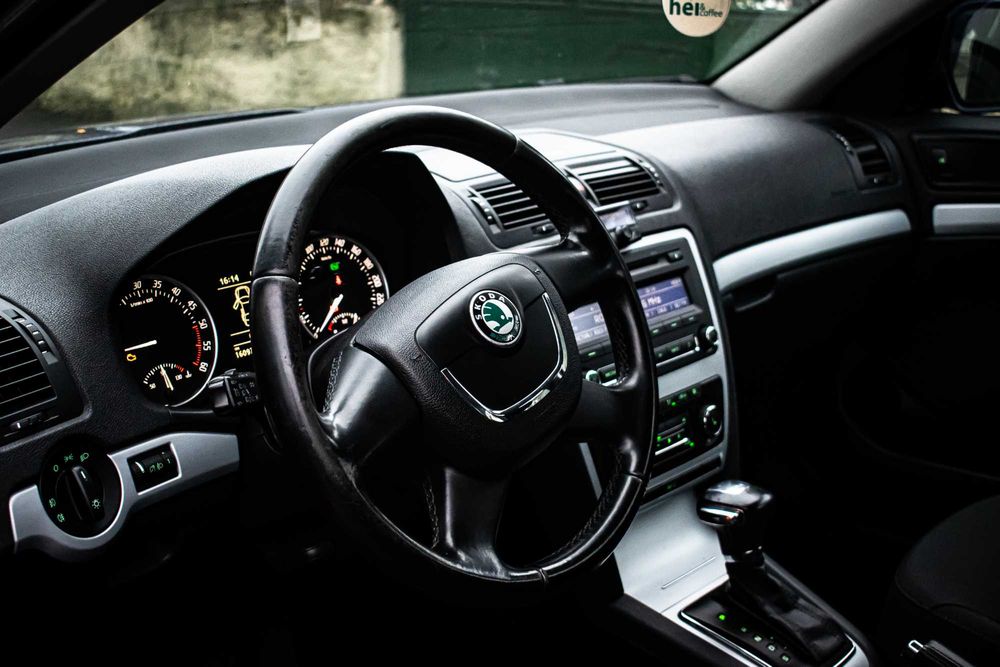 SKODA Octavia 2011 — imagine 4