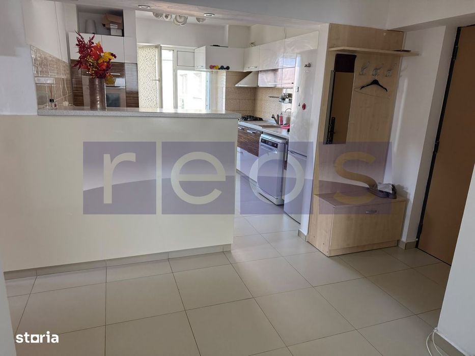 Vanzare 3 Camere Decomandat