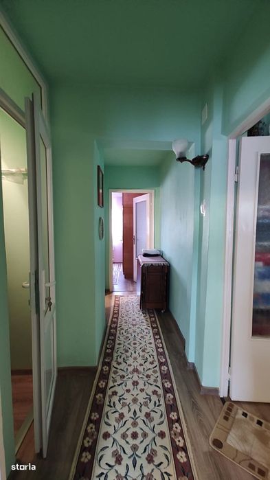 De vanzare apartament 3 camere,zona Lido