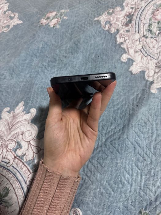 Продам Редми 12 В хорошем состоянии