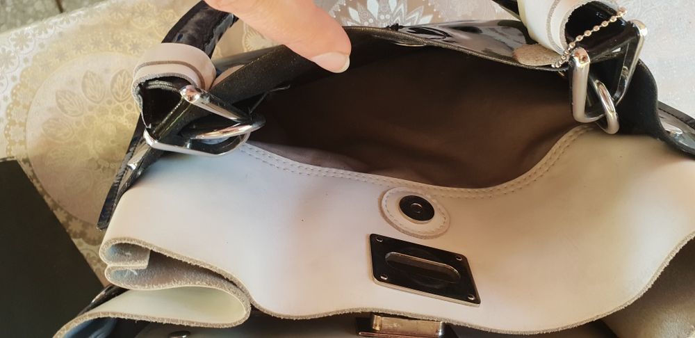 Сумка черно-белая кожа-лак