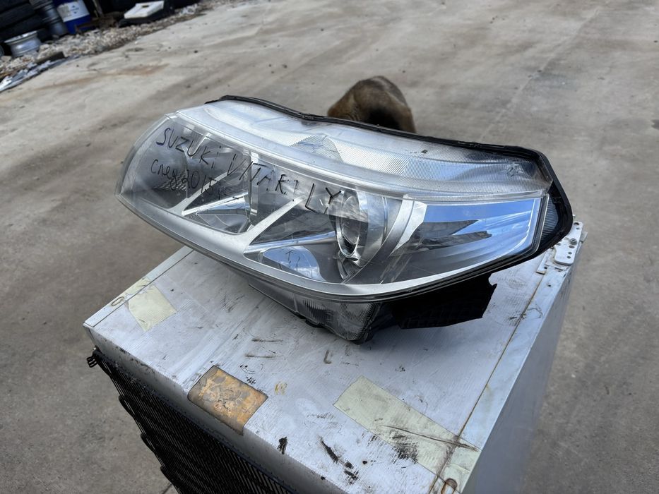 Ляв фар за Suzuki Vitara 2015