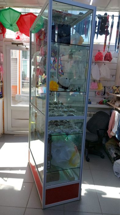 продам витрину для товаров
