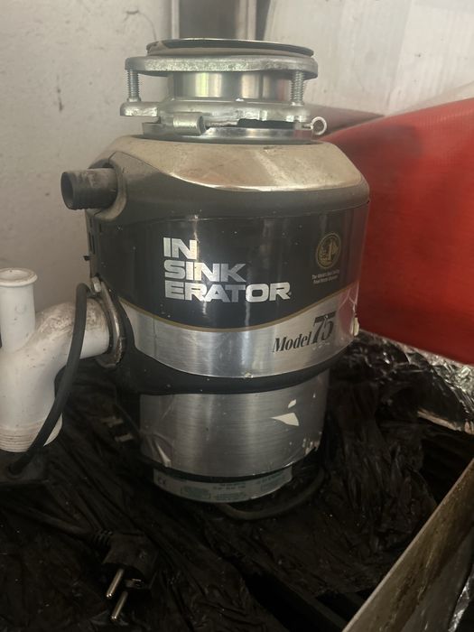 Tocatori resturi chiuveta bucatarie