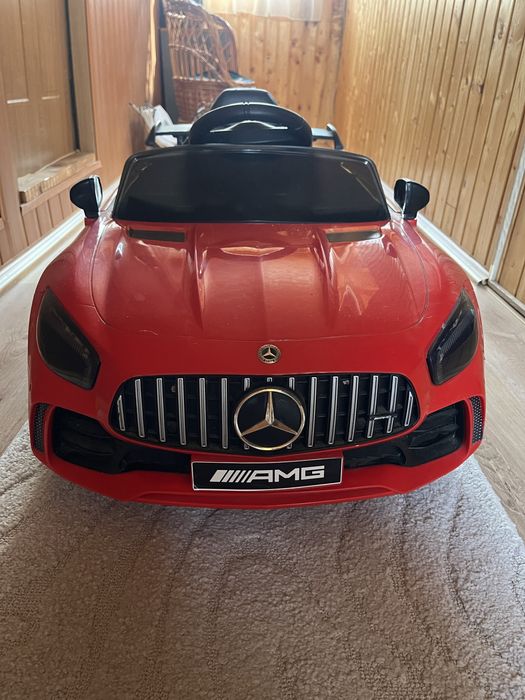 Masinuta electrica cu telecomanda