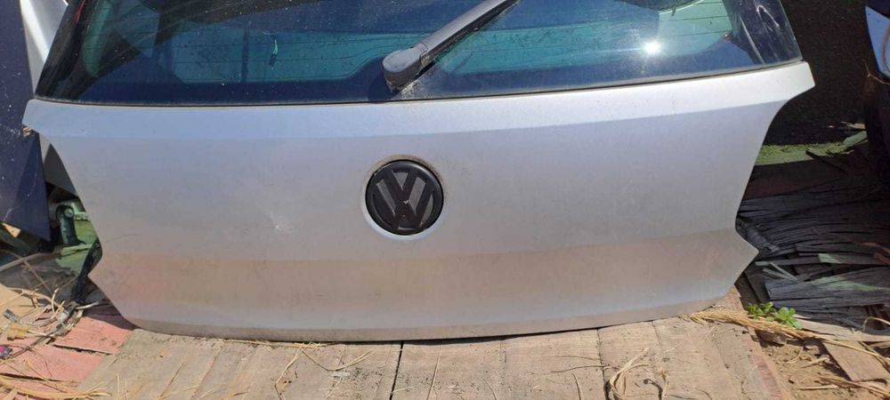 Hayon cu luneta , pentru VW Polo 6R , generatia 2009 - 2017 , culoare gri-argintiu , cod La7w , pretul este pentru hayon + geam