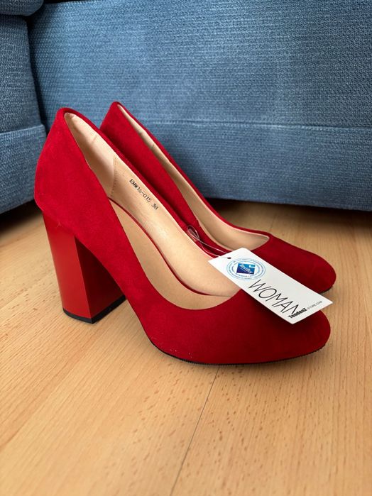 Различни видове обувки