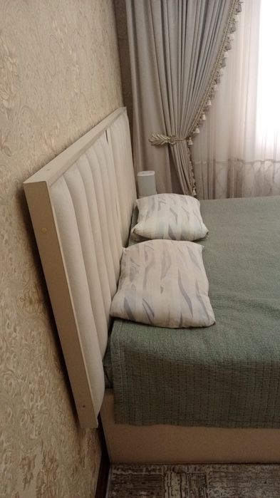 Spalni mebel sotiladi