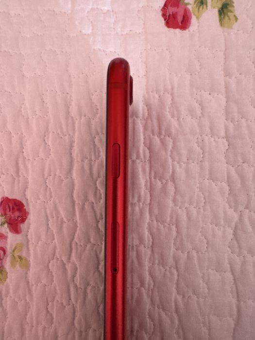 iphone product red.