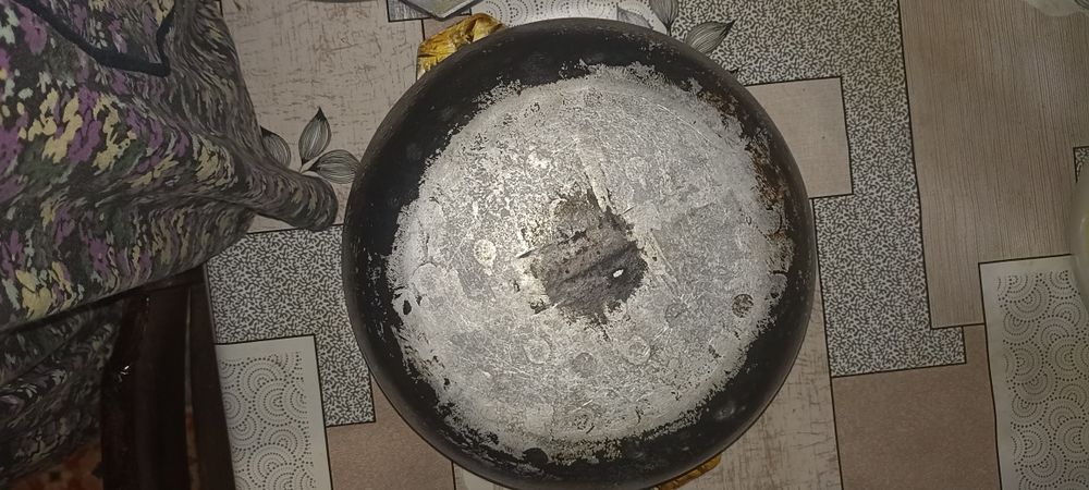Продаю советский 8 литровый казан без крышки, требуется чистка