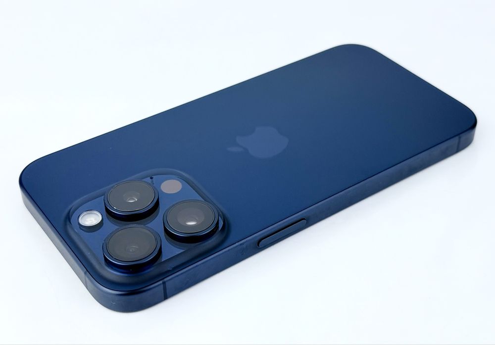 Apple iPhone 15 Pro 128GB Blue Отличен