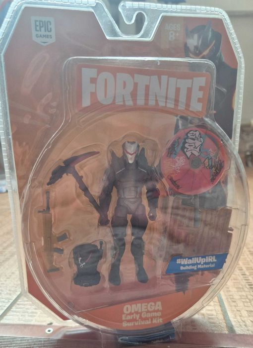 Фортнайт фигурка омега fortnite
