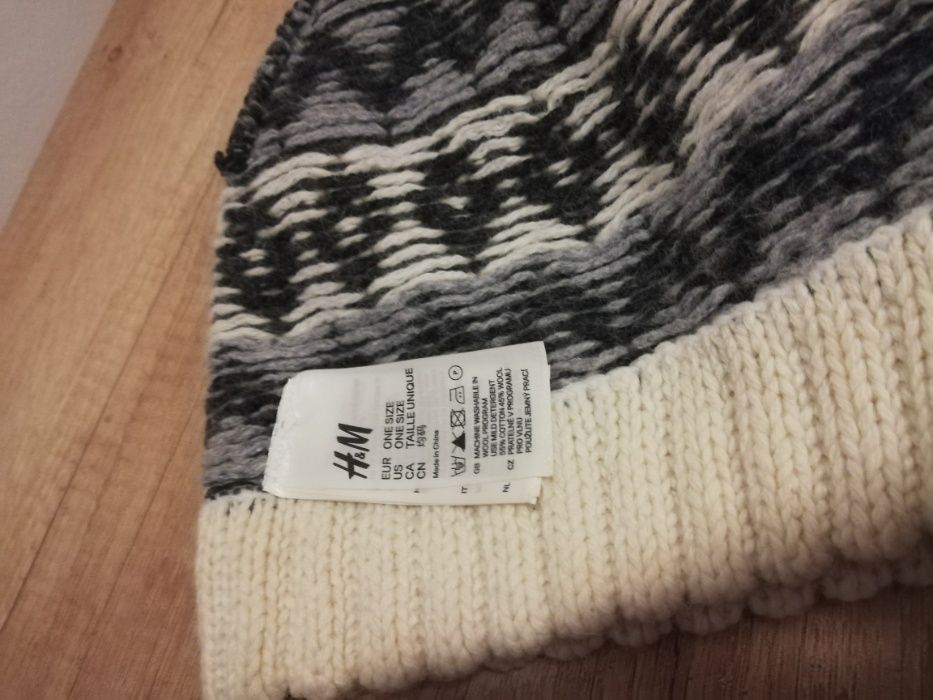 Vand caciuli blend lana si bbc 100% (3-10 ani - 52-57 cm circ.)