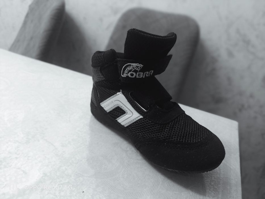 Продам борцовки детские