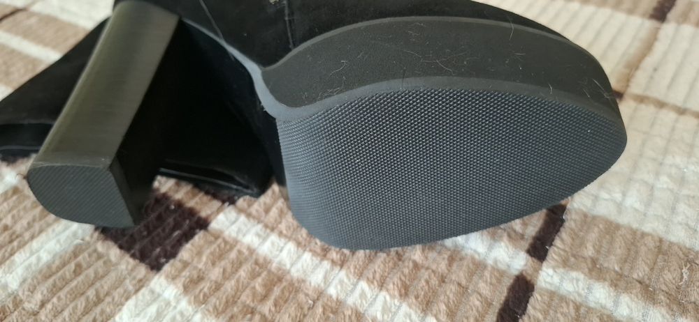 Продам сапоги! Новые!