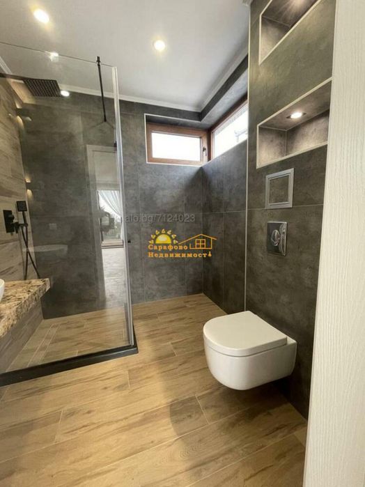 Дава се под наем Къща в Бургас, Сарафово - 230 кв.м за 2493.39 € - Снимка #6