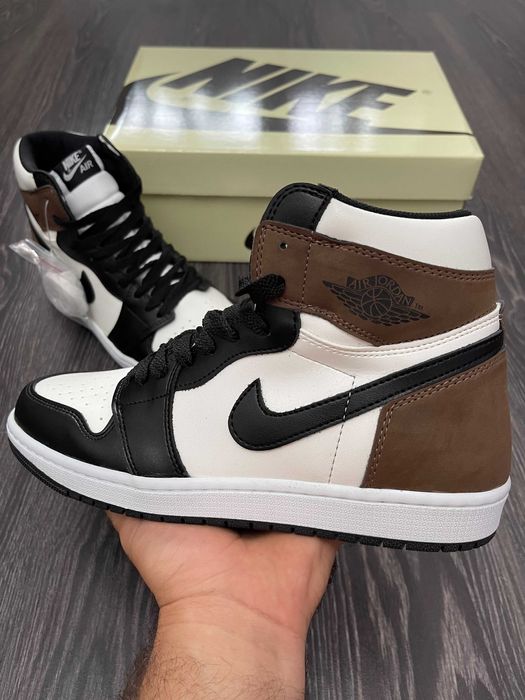 Adidasi Nike Air Jordan 1 Retro High OG Dark Mocha