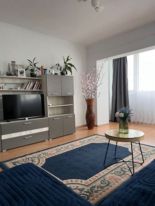 Închiriez apartament doua camere