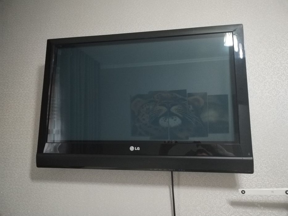 Срочно продается телевизор LG
