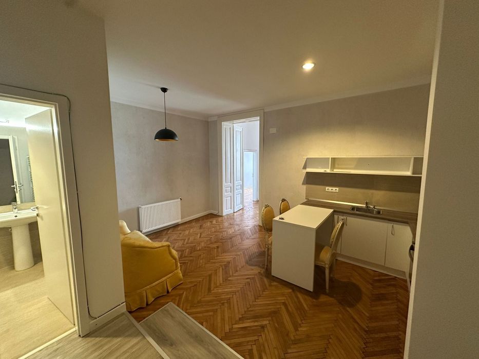 Apartament deosebit sau Spatiu Birou în centrul Aradului