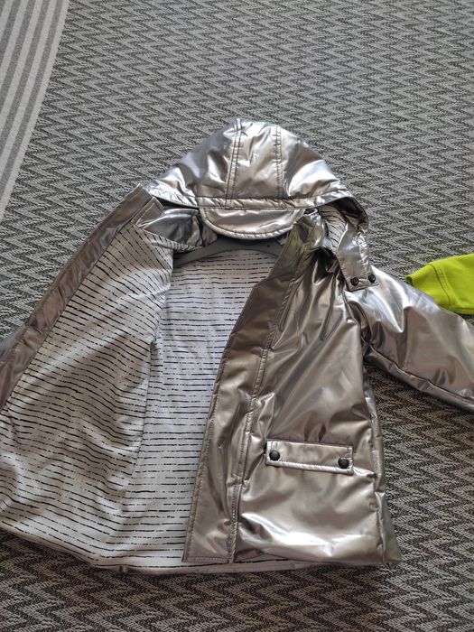 Куртки Zara на 3-4г осень- весна